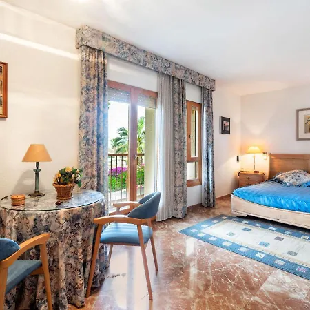 Holiday home Swanky In Orihuela With Garden Torrevieja