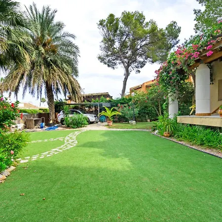 Swanky In Orihuela With Garden Σπίτι διακοπών